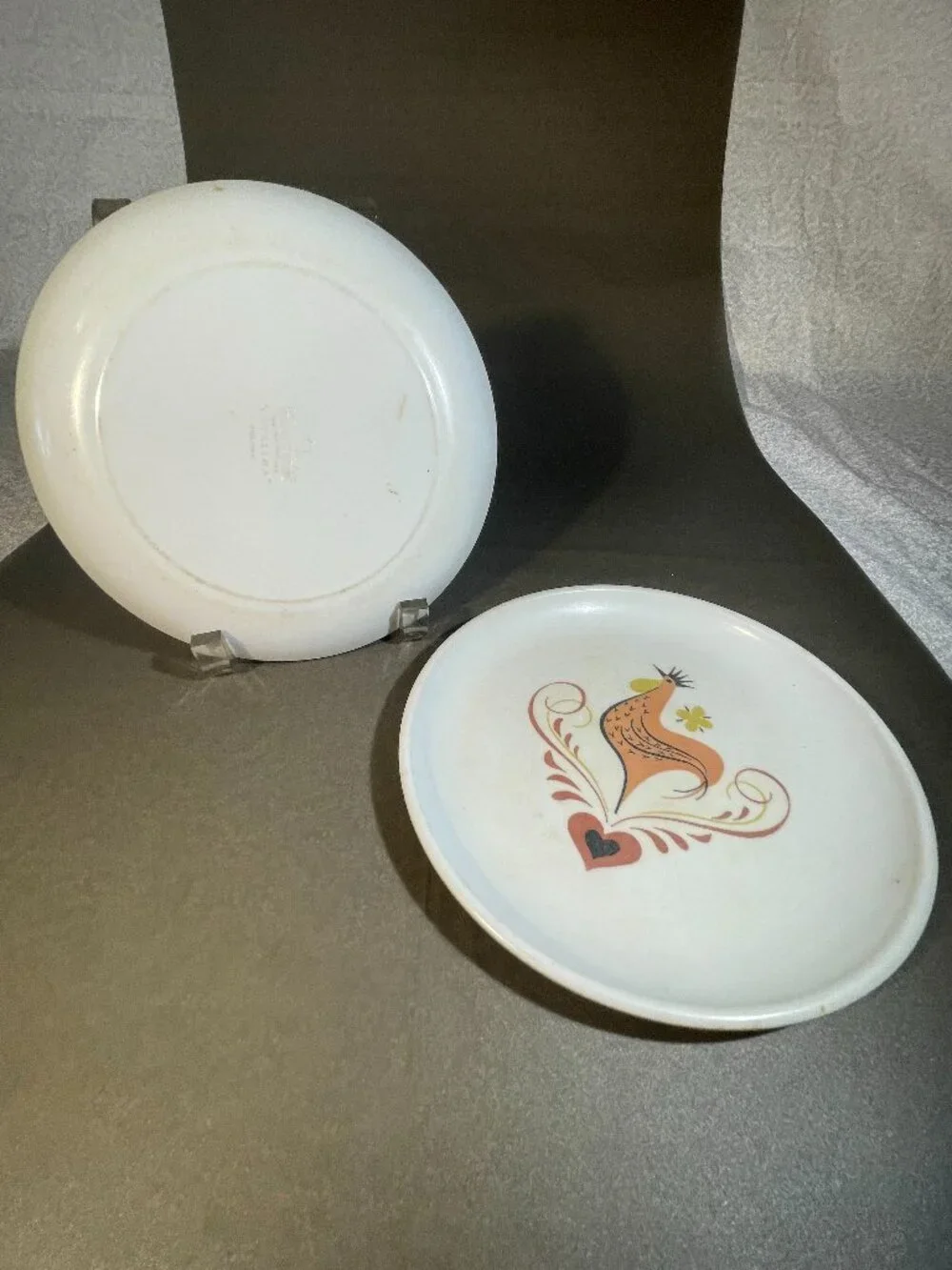 2 White Melmac HARMONY House Avalon Rooster Print 5.75